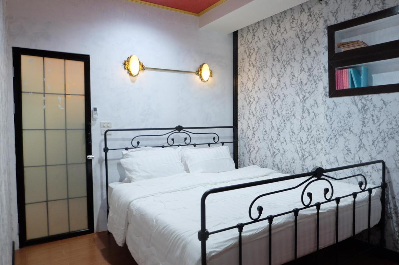 Florentino Hostel Rayong Exterior photo