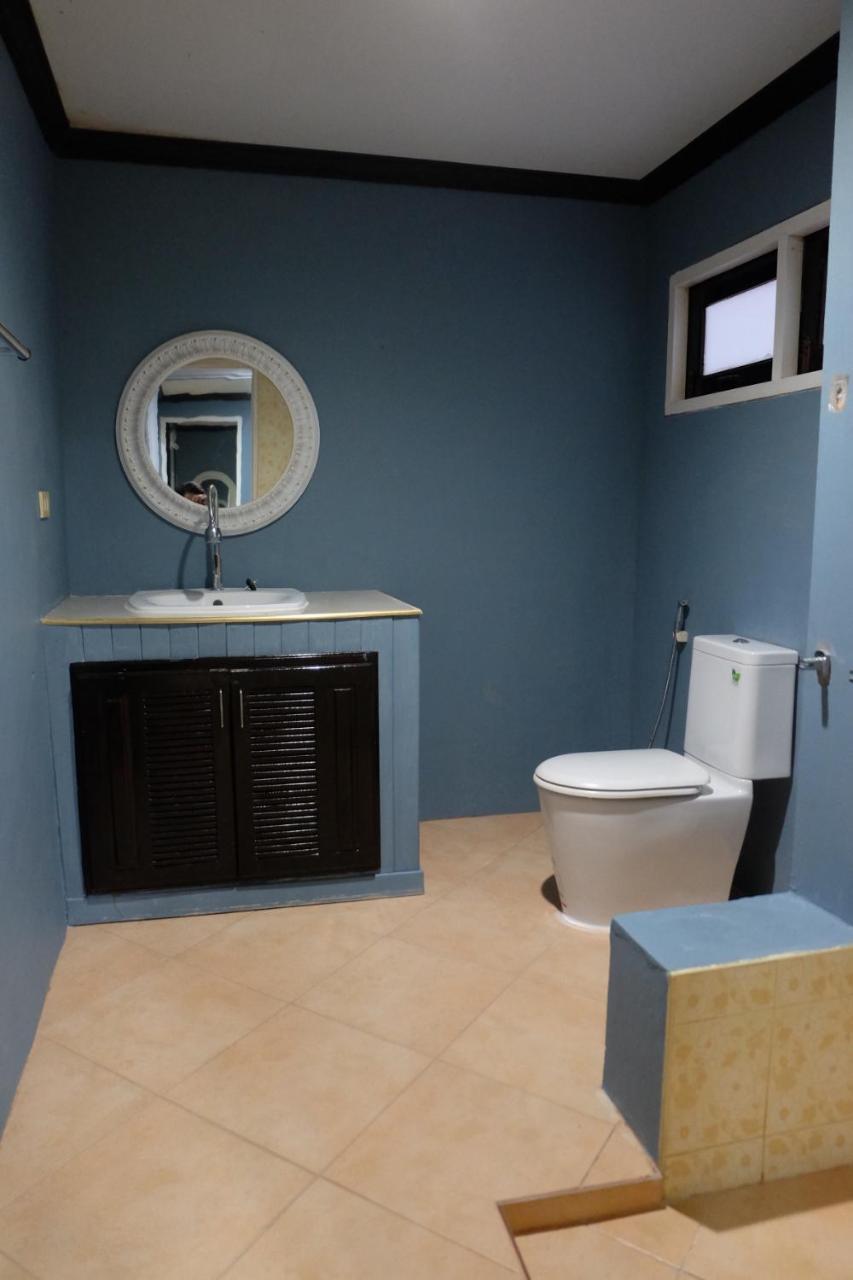 Florentino Hostel Rayong Exterior photo